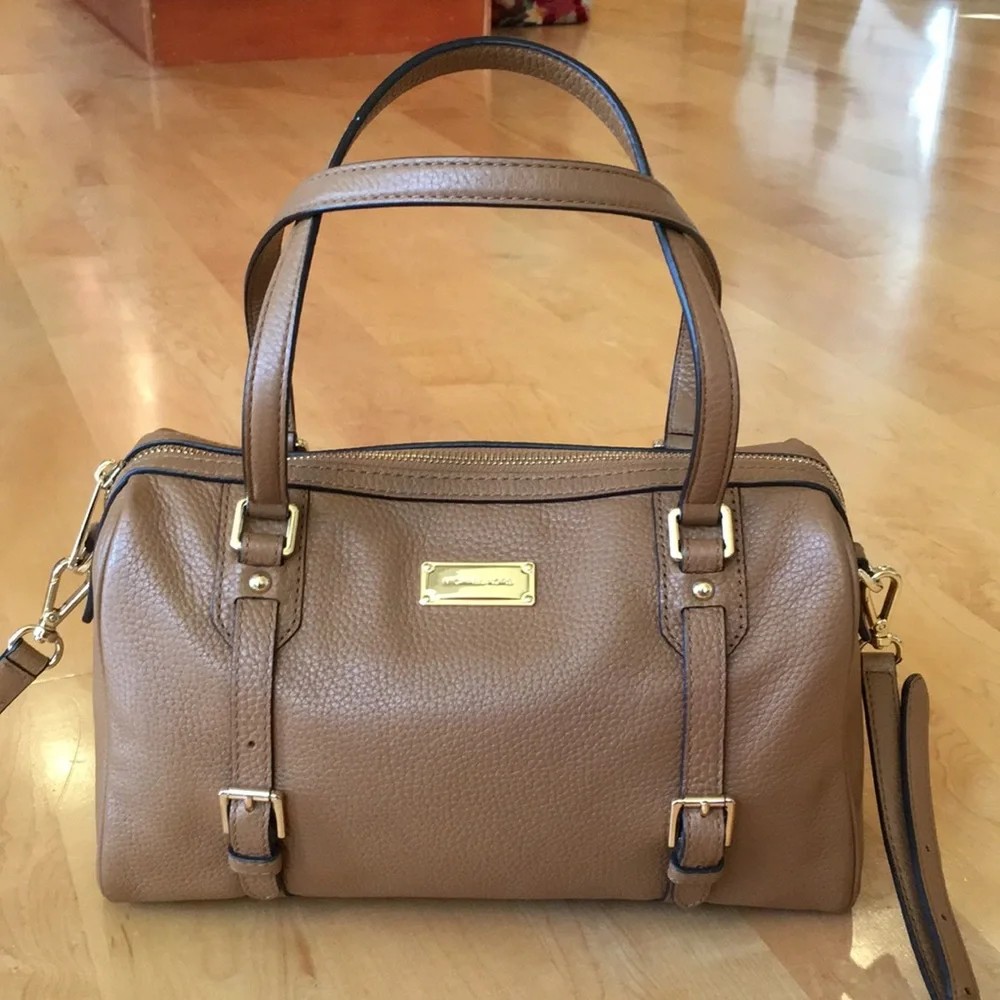 MICHAEL MICHAEL KORS Bedford Legacy Pebbled Leather Duffle Satchel